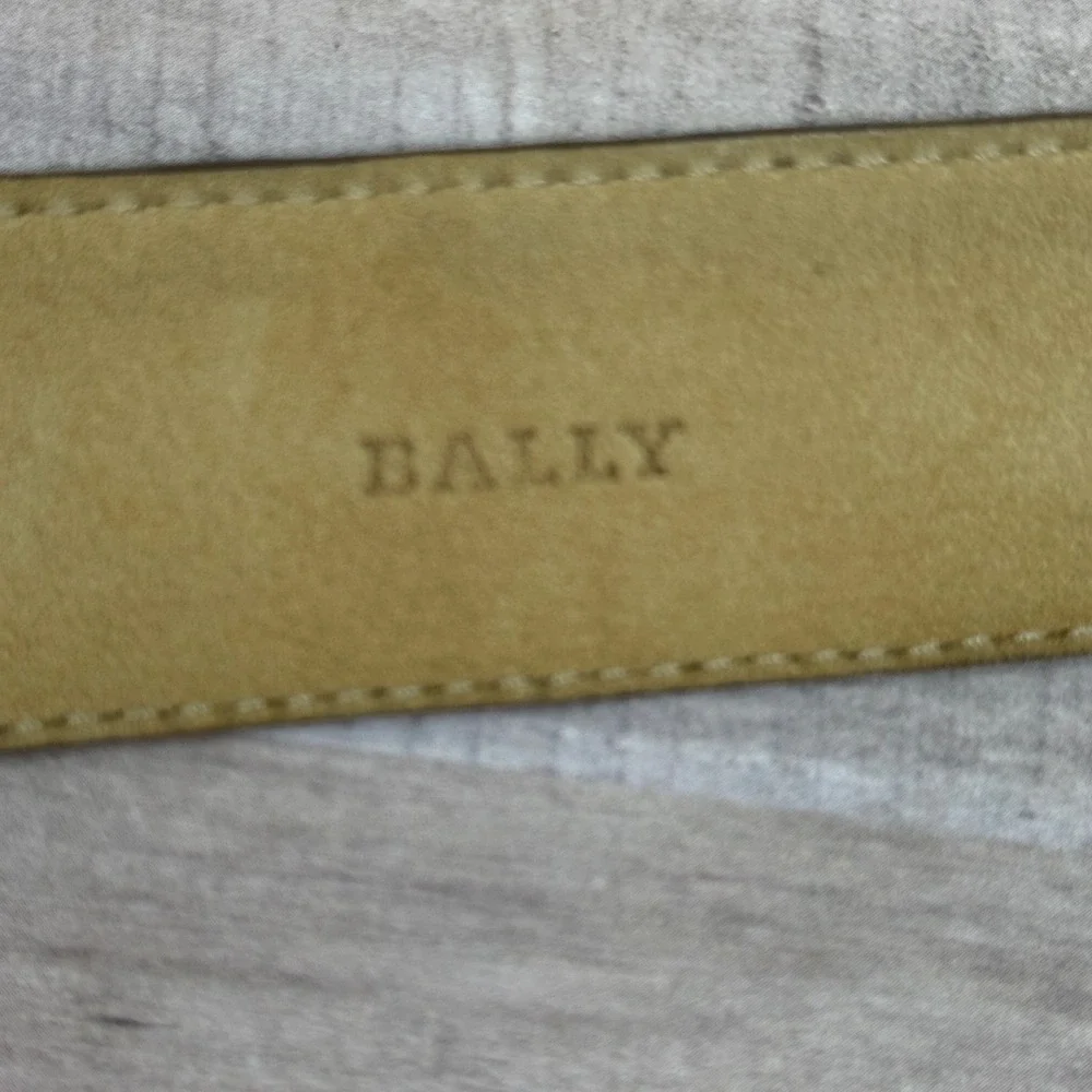 Bally Mens Crocodile Belt 34 Made in Italy Luxury Old Money Sophisticated Style